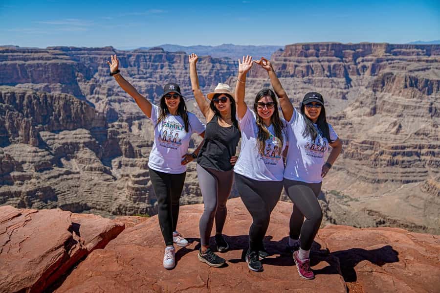 Las Vegas: Grand Canyon West, Hoover Dam & Optional Skywalk - Convenient Pickup From Central Las Vegas Locations