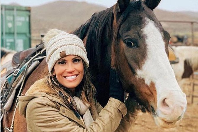 Las Vegas Horseback Ride with Meal - The Experience of the Cowboy-Style Meal