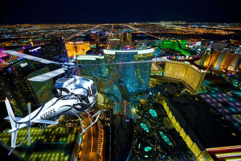 Las Vegas: Nighttime Helicopter Flight over the Strip - The Departure and Meeting Point at the Heliport