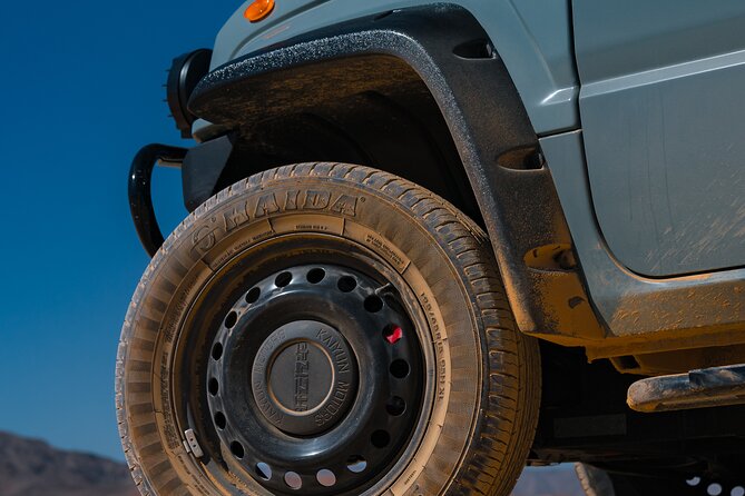 Las Vegas Strip and Downtown Las Vegas Guided Tours - Visiting the Iconic Welcome to Fabulous Las Vegas Sign