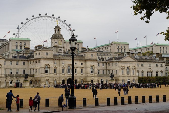 Layover Tour of London from LHR Executive Luxurious Vehicle Private Tour 6 hour - Luxury Transportation for a London Highlights Tour