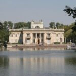 Lazienki Park : PRIVATE SERVICE - YOUR GROUP ONLY /inc. Pick-up/ - Exploring Lazienki Park’s Expansive Grounds