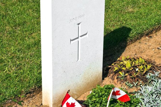 Le Havre Shore Excursion: Private Day Tour to Juno Beach Sector & Ardenne Abbey - Canadian Cemetery at Beny-sur-Mer: Honoring Fallen Soldiers