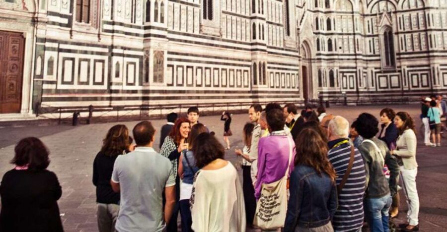Legends of Florence: Exclusive Walking Tour by night - Discovering Florence’s Iconic Sites at Night