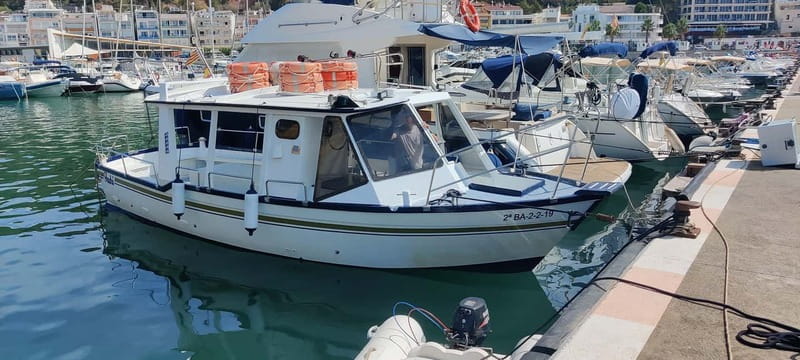 L'Estartit: Boat Trip to Les Illes Medes and the caves - Discovering Marine Caves and Underwater Views