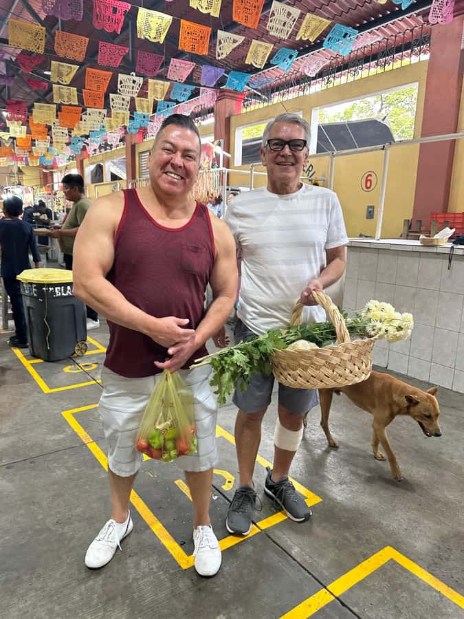 Let's eat at the Tlacolula Market on Sunday and have some Mezcal - Tasting the Unique Street Food of Tlacolula
