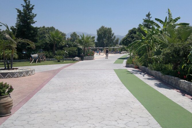 Lido Water Park Admission Ticket with Transfers - Dining Options and Food Facilities