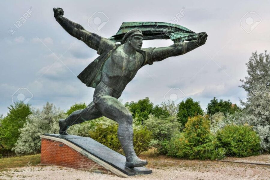 Life Behind the Iron Curtain, the communist Budapest private - Exploring the Memorials of the Communist Era at Memento Park