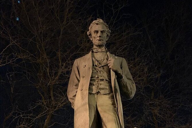 Lincoln Park Hauntings Ghost Investigation Tour - Exploring Lincoln Park at Night: A Historic and Haunted Walk