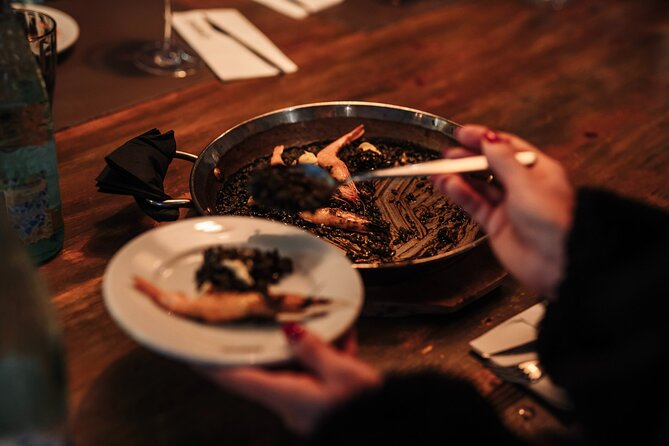 Lisbon: Award-Winning Guided Walking Food Tour with Local Drinks - Starting Point in Praça da Figueira