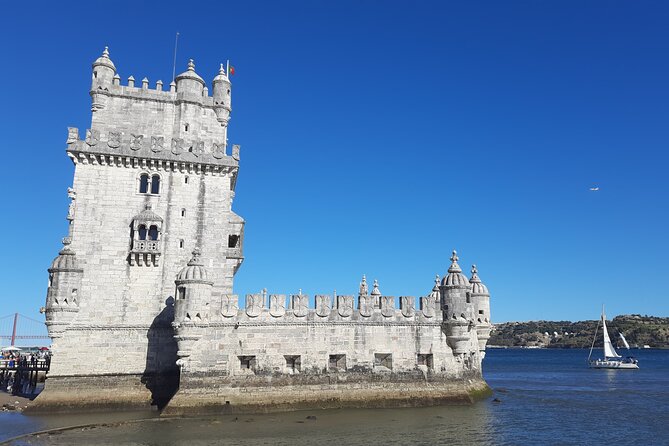 Lisbon: Belem Walking Tour with Jeronimos Monastery Tks Included - Tasting the Original Custard Tart at Pastéis de Belém