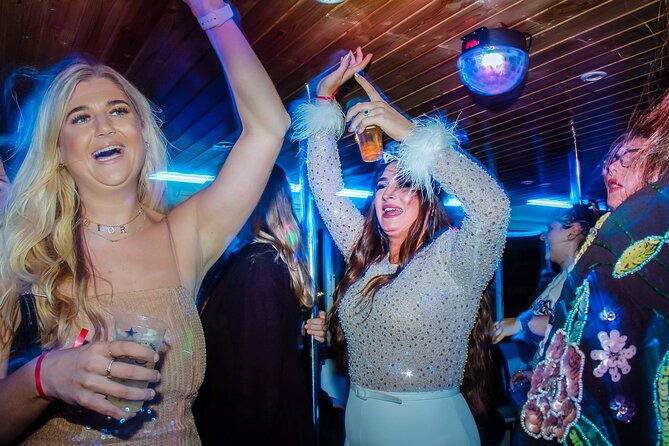 Lisbon Booze Cruise with Live DJ and Open Bar - The Scenic Route: Lisbon Landmarks from the Water