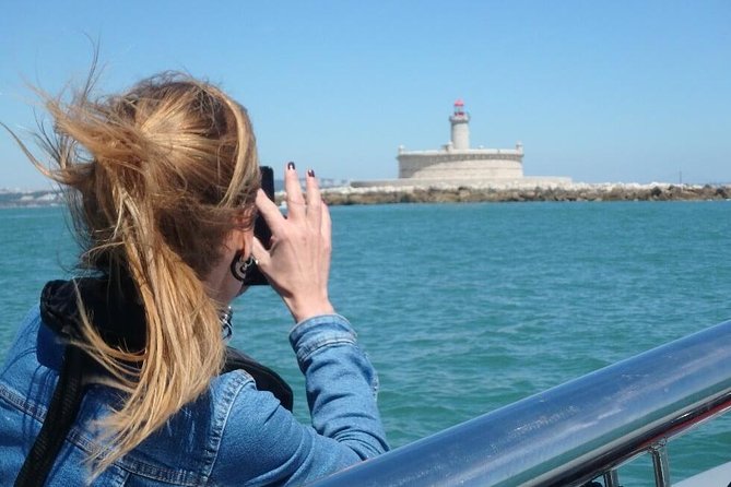 Lisbon Coast Tour by Boat - The Route to the Discoveries Monument and Cristo Rei