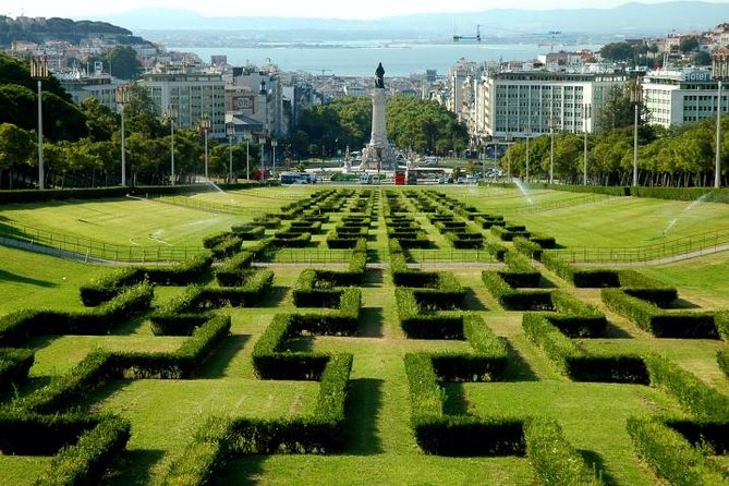 Lisbon Half Day Shopping Tour - Starting Point: Convenient Pickup and Private Transport