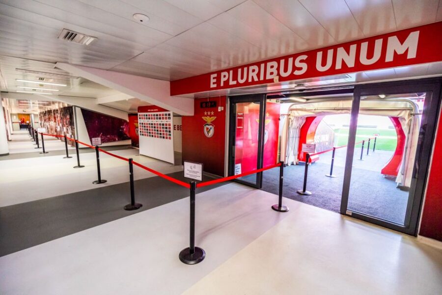 Lisbon: Luz Stadium Tour & SL Benfica Museum Entry - Discovering the Heart of Benfica at the Museum