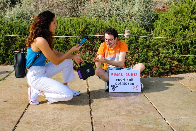 Lisbon: Old Town Immersive Escape Game with Live Actors - Investigating the Theft of the Lusiadas