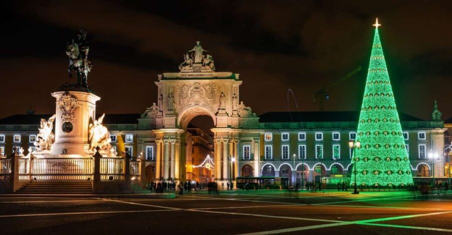 Lisbon: Private Christmas Lights Tour by Tuk-Tuk - The Tour Begins at Hard Rock Cafe in Lisbon