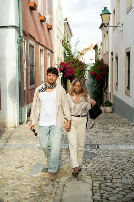 Lisbon: Private Photoshoot Tour in Alfama with Edited Photos - Artistic Direction and Natural Posing Tips