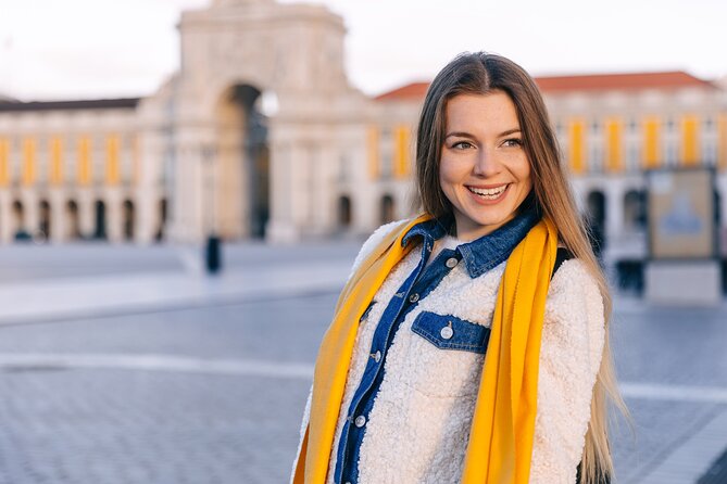 Lisbon : Private Professional Photoshoot at Praça do Comercio - Starting at the Iconic Arco da Rua Augusta