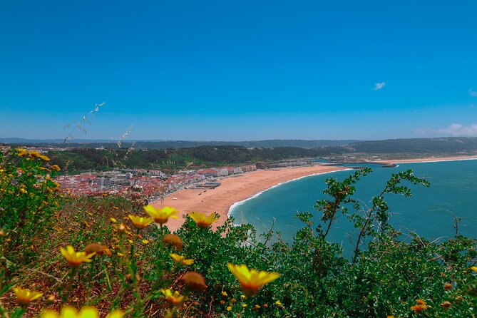 Lisbon: Sintra, Pena Palace, Nazaré & Fátima Small Group Tour - Exploring Nazarés Famous Wave Viewpoint