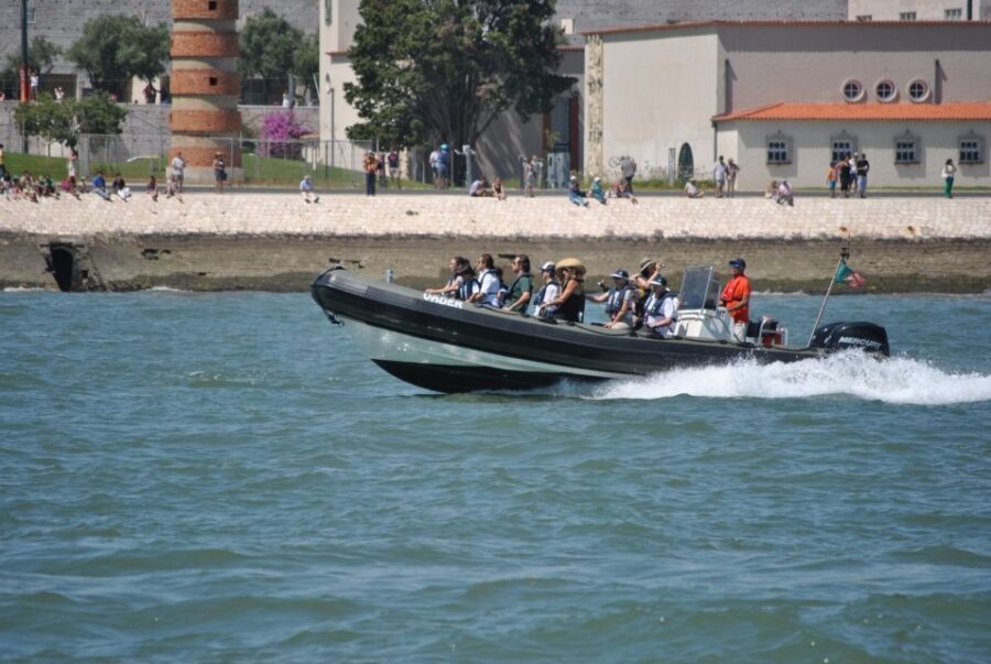 Lisbon: Sunset SpeedBoat Tour - Starting Point and Logistics for a Smooth Experience