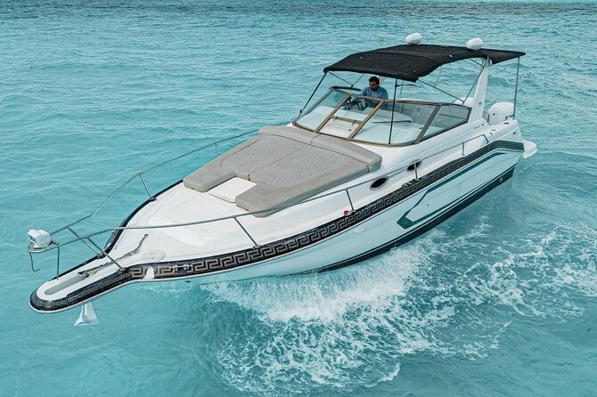 "Live the Luxury Life: Rent Your Own Yacht in Cancun!" - Stop at Isla Mujeres: A Vibrant Island Escape