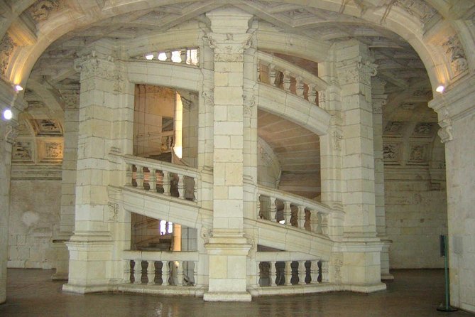 Loire Valley Castles Guided Day Trip from Paris in minivan - The Majestic Chambord Castle and Leonardo da Vinci’s Staircase