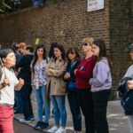 London: Changing of the Guard Tour by Buckingham Palace - Navigating the Crowds for Prime Viewing