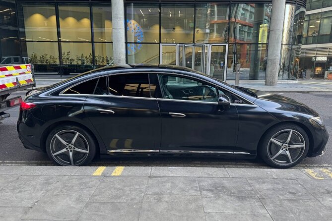 London Gatwick Airport LGW Private Transfer to London City/Hotels - Meet & Greet and Pickup Details