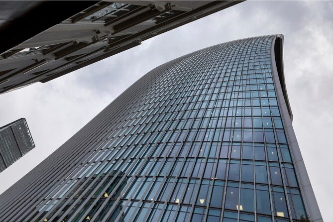 London Self Guided City Tour With an App - Starting Point at Monument Station in the Heart of London