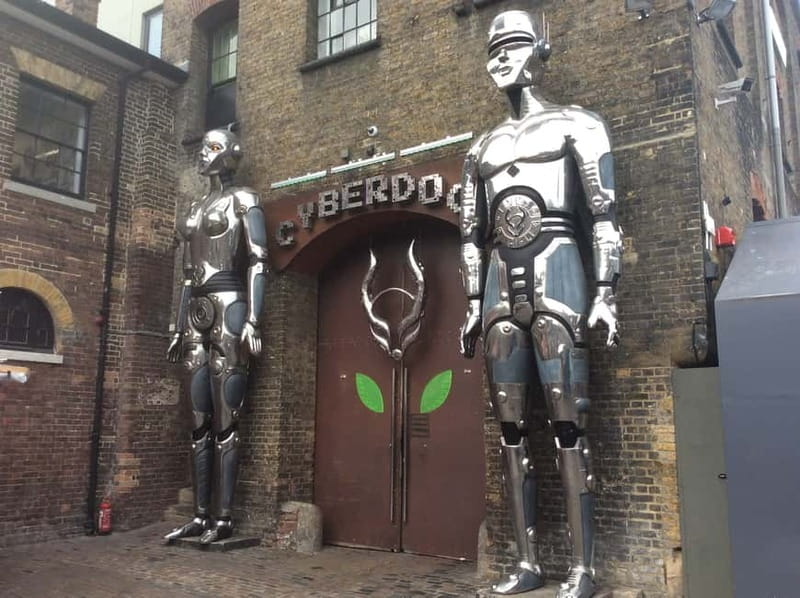 London Street Markets: 3-Hour Private Guided Tour - Covent Garden: The Market with a Vibrant Atmosphere