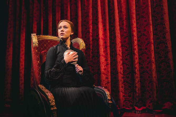 London Theatre: Wicked the Musical - Booking and Ticketing: Secure Your Seats Early