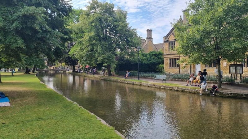 London: Top 7 Cotswolds Stops plus Shakespeare's Stratford - Exploring the Scenic Cotswolds in a Small Group