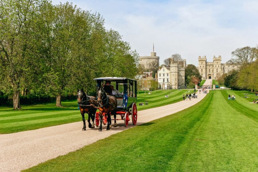 London: Windsor, Stonehenge, Bath, and Roman Baths Day Trip - Windsor Castle: The Queen’s Favorite Weekend Residence