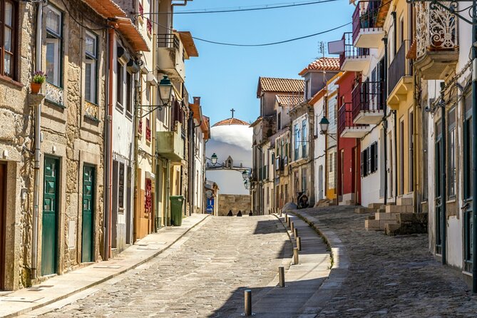 Love in Porto: Self-Guided Romantic Puzzle Walk - Exploring Portos Artistic and Historic Landmarks