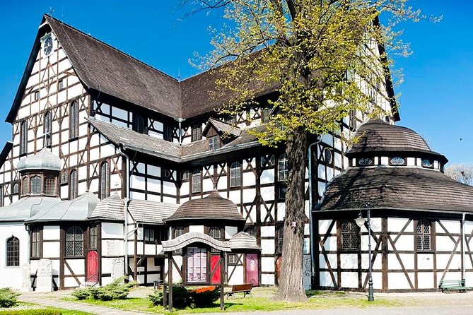 Lower Silesia Tour From Wroclaw - Strolling Through Widnica’s Vibrant Market Square