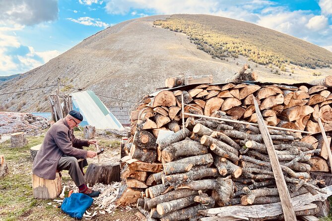 LUKOMIR VILLAGE HIKE & TREK TOUR (nature, hike, food & panorama) - Trekking from Umoljani to Lukomir via Studeni Potok