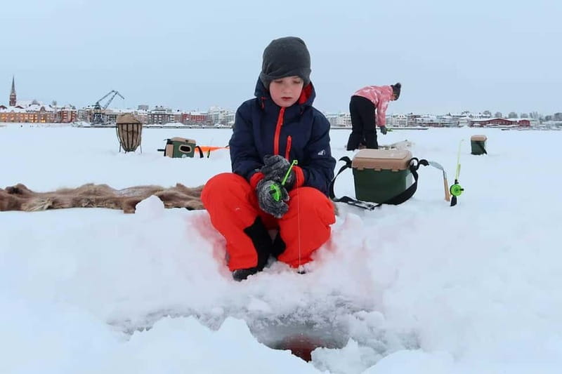 Lulea: Ice Fishing Tour in the heart of the city with Guide - The Art of Ice Fishing Near Luleå