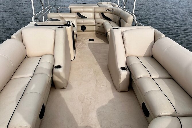 Luxury Pontoon Boat Rental - Starting Point and Meeting Arrangements