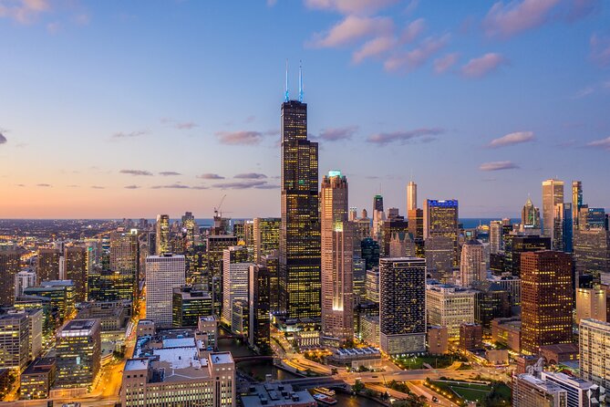 Luxury Sedan 4-Hours Sightseeing Tour in Chicago Hourly Service - Customizable Itinerary for Chicago Landmarks