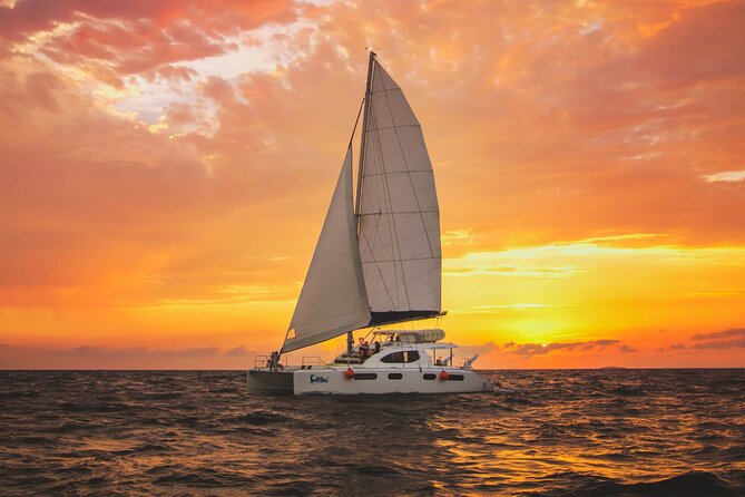 Luxury Sunset Sailing Cruise in Cancun with Light Dinner and Open Bar - The Fully-Equipped Sailboat and Onboard Comforts