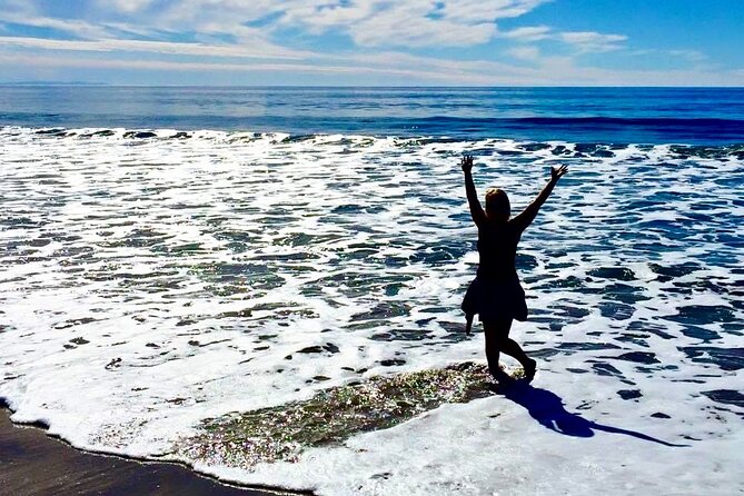 Luxury Wellness Day: Coastal Yoga, Breathwork, and Nature Therapy - The Expertise of Lisa Eurich: A Guide for Mind-Body Healing