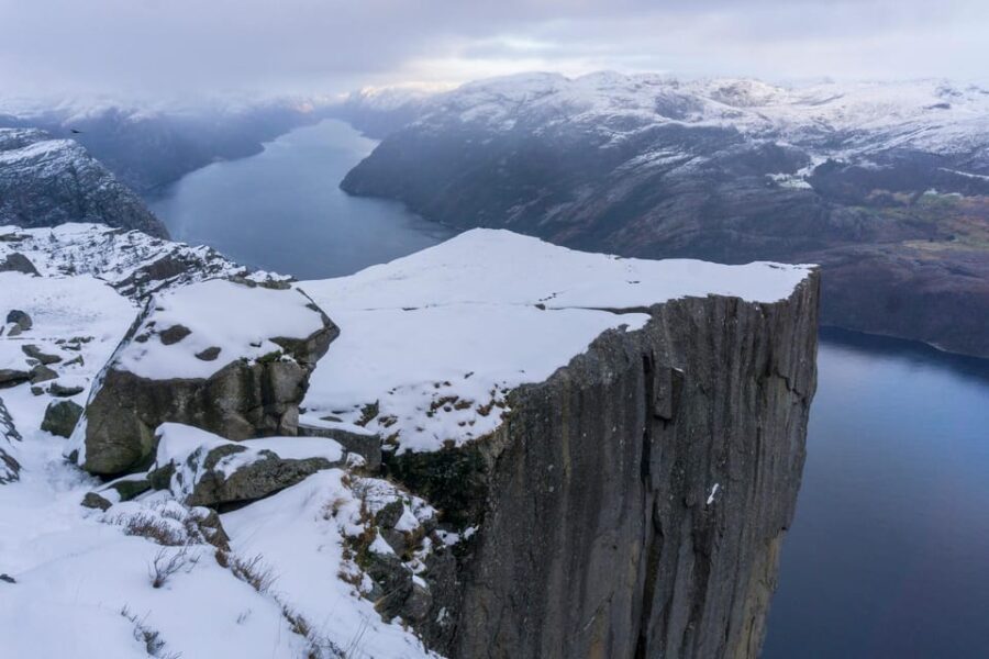 Lysefjorden cruise & Preikestolen guided hike - winter - The Scenic Bus Transfer to Pulpit Rock