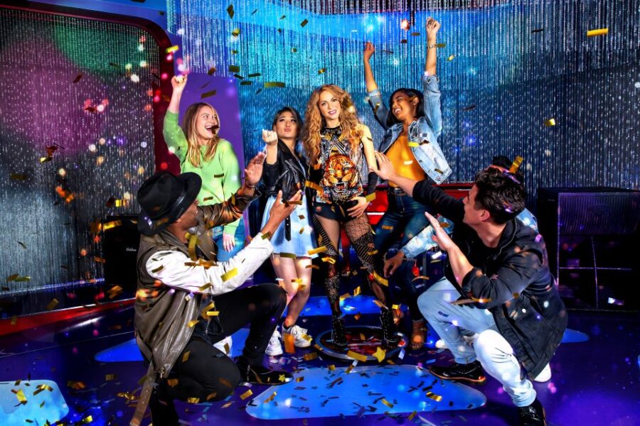 Madame Tussauds Hollywood Tickets - Unique Interactive Experiences with Celebrity and Robot Battles