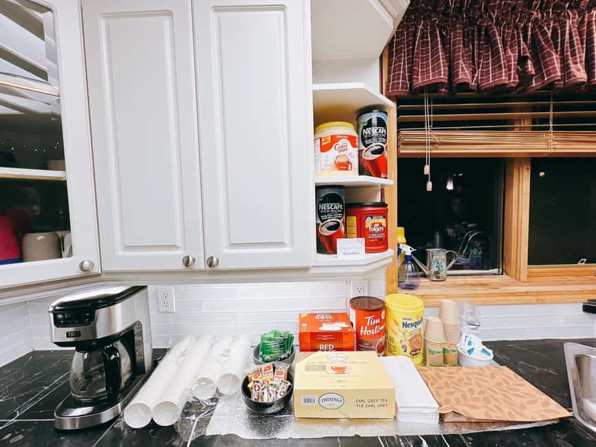 Madeline Lake: Aurora Lodge and Aurora Chasing Tour - What Is Included and What Guests Receive