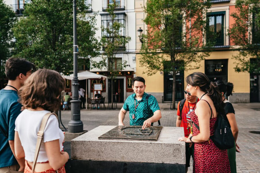 Madrid Highlights + Entrance to Prado Museum - Discovering Madrid’s Most Iconic Neighborhoods and Landmarks