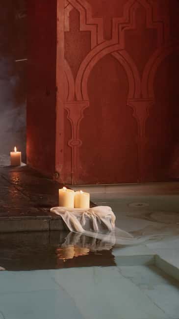 Madrid - Plaza Mayor: Baño Relajante - The Steam Room and Its Cleansing Benefits