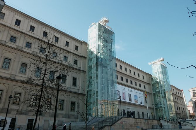 Madrid Private Walking Tour of Thyssen and Reina Sofia Museums - Starting at the Thyssen-Bornemisza Museum in Madrid