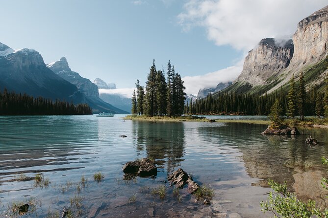 Maligne Lake Cruise - The Boat and Guides: Comfort and Expertise Combined