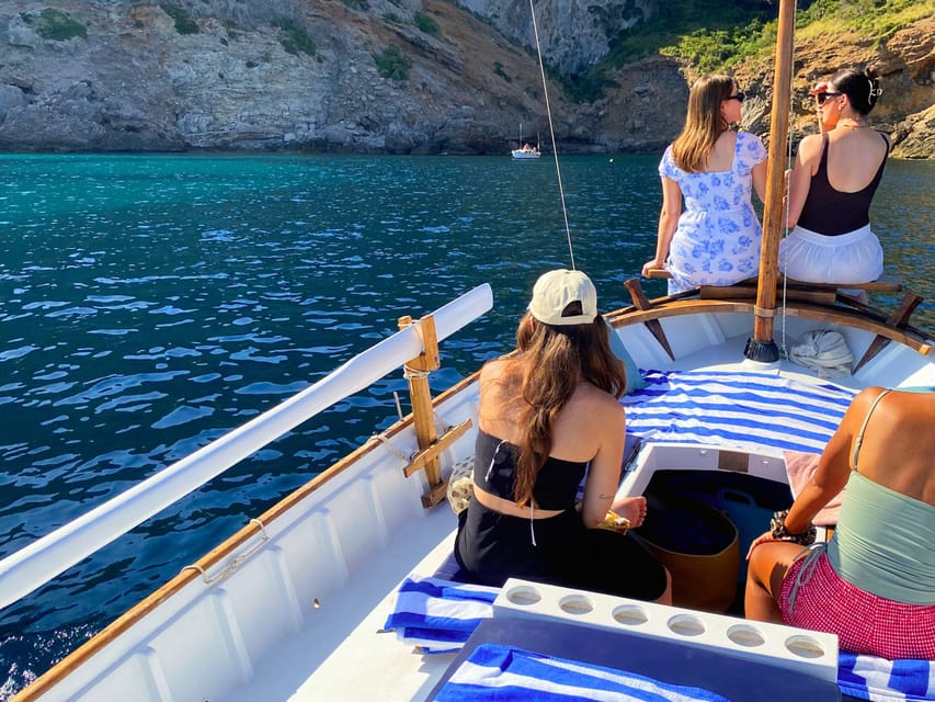 Mallorca: Alcudia, Private Boat Tour. - The Private Boat Experience on a Traditional Mallorcan Llaüt